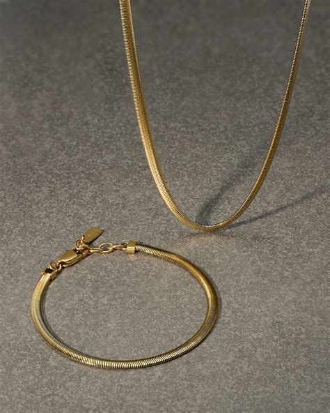 Kidult jewelry for new mothers