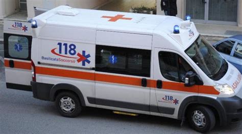 Operatore del Servizio Sanitario di Urgenza ed Emergenza Medica (118) in azione