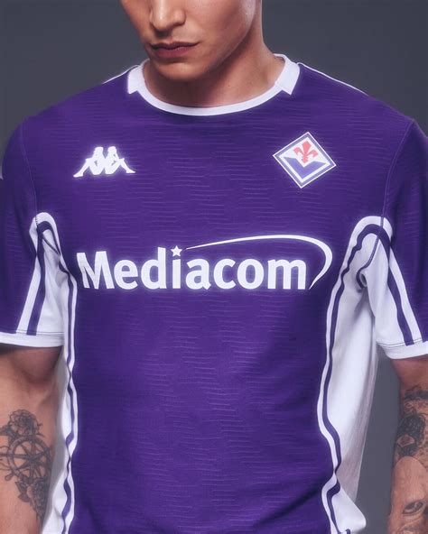 Mauro Menichetti giovane in maglia della Fiorentina