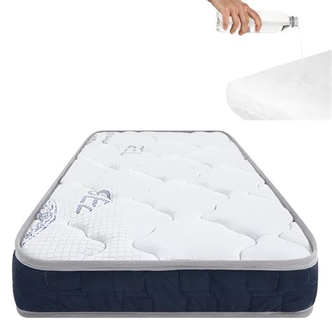 Dettaglio tecnico del materasso traspirante e della rete di protezione del lettino Lodge