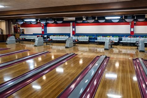 Piste da bowling con bambini