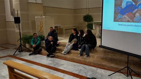 Giovani in preghiera