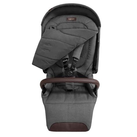 Dettaglio seduta passeggino Inglesina Aptica XT con cappottina estesa