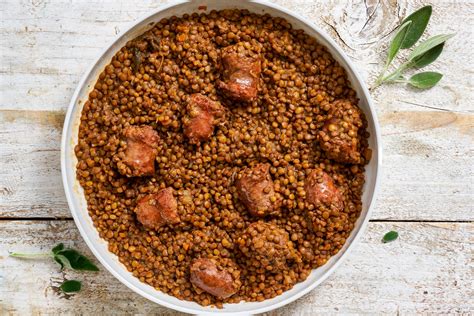 Immagine di un piatto unico con lenticchie e verdure per bambini