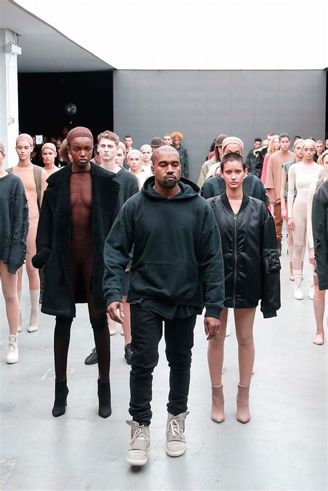 Kanye West allo show Adidas Originals x Kanye West YEEZY SEASON 1
