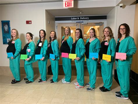 Nove infermiere incinte al Maine Medical Center