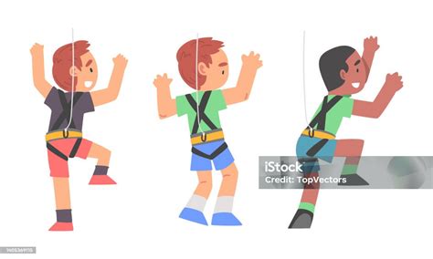 Bambino che arrampica su parete artificiale con prese colorate