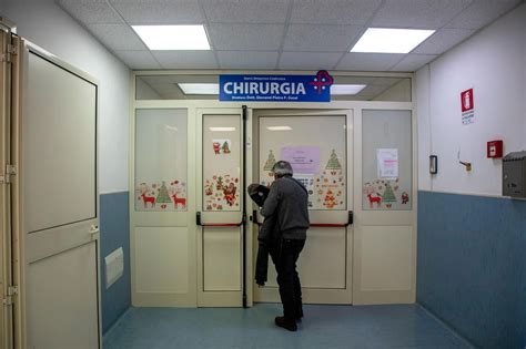 L'ingresso rinnovato del Reparto di Ginecologia