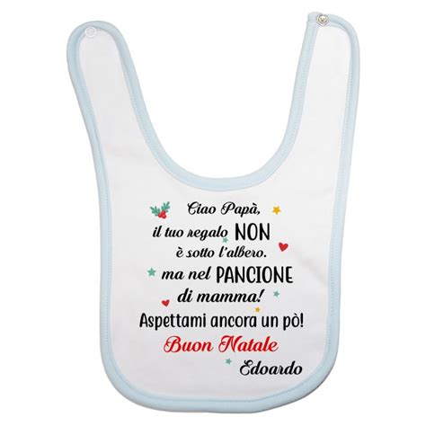 Esempio di bavaglino personalizzato in pasta di zucchero