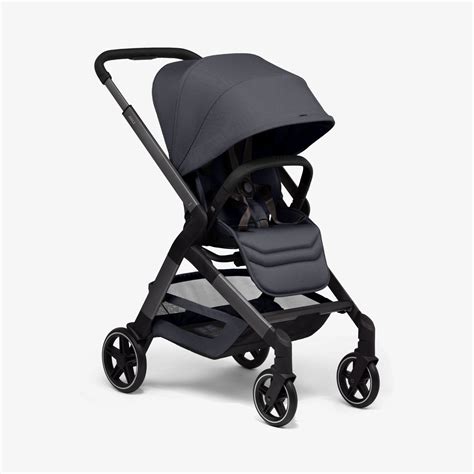 Passeggino Joolz Hub 2 piegato e compatto con tracolla