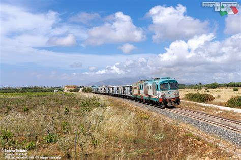 Fotografia di un treno merci utilizzato per le deportazioni
