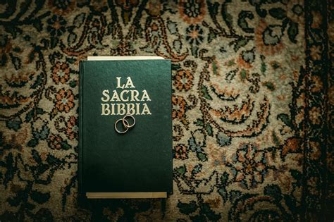 infografica che illustra l'allegoria del matrimonio nella Bibbia
