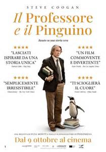 Rico il pinguino con un arsenale di oggetti