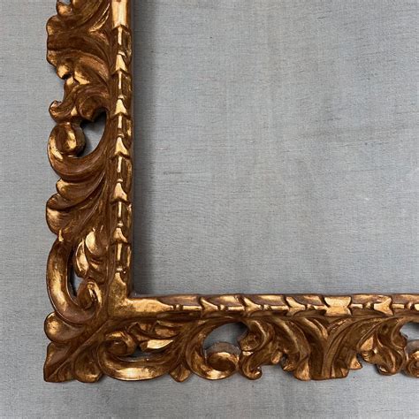 Angeli in legno intagliati a mano