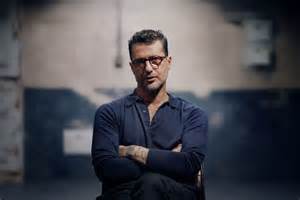 Grafico che illustra l'aumento dei guadagni di Fabrizio Corona dopo l'aborto