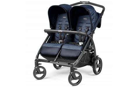 Bambini comodi nelle ampie sedute del passeggino M.Twin X