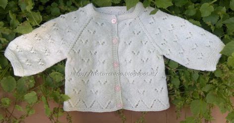 Bambino con coprifasce lavorato a maglia