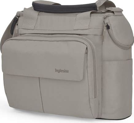 Inglesina Electa Dual Bag in uso con passeggino