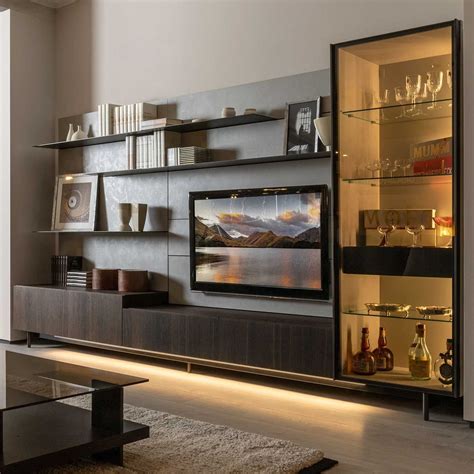 Parete attrezzata moderna con vetrina e illuminazione a LED