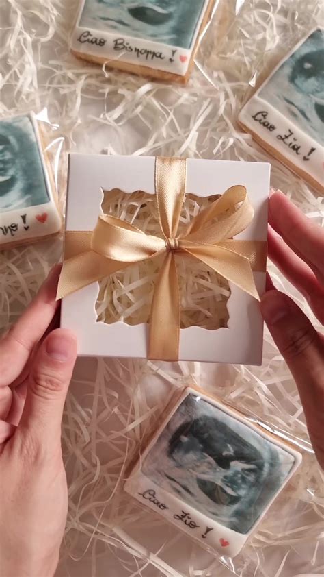 Biscotti personalizzati con messaggio di annuncio gravidanza