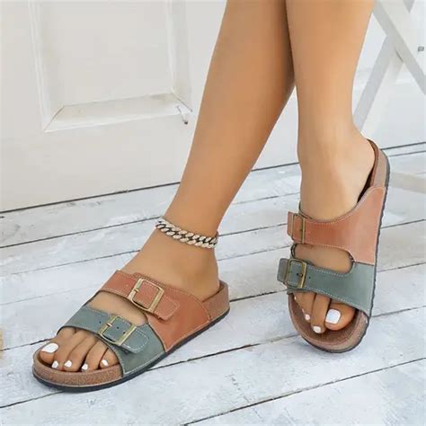 Sandali casual vs eleganti per bambini