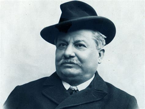Ritratto di Giovanni Pascoli