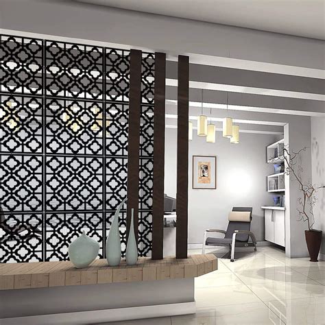 Bedroom zoning with decorative screen