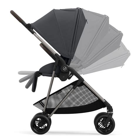 Dettaglio di una fodera estiva per passeggino Cybex