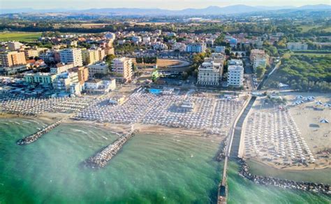 Vecchia foto della colonia Piacenza a Misano Adriatico