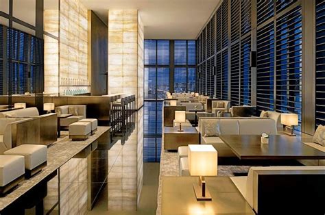 Interno di un Armani Hotel