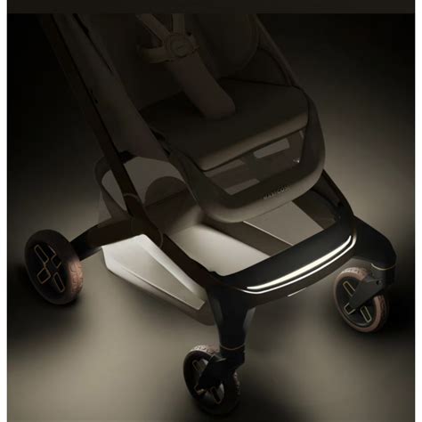 Passeggino Maxi-Cosi Fame con luci LED