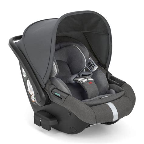Seggiolino Auto Darwin Infant Recline EVO in auto