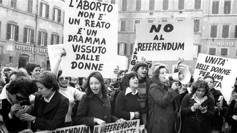 rappresentazione storica del dibattito parlamentare anni 70 sulla legge 194