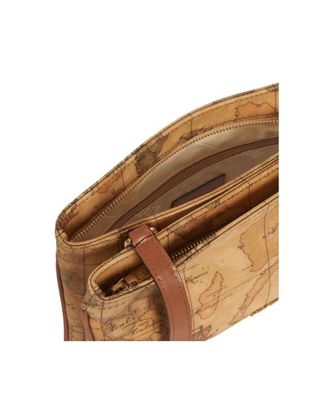 Interno borsa Alviero Martini con scomparti