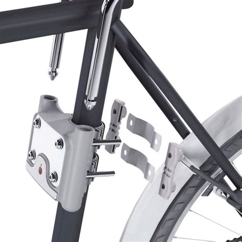 Dettagli dei sistemi di fissaggio per seggiolini bici