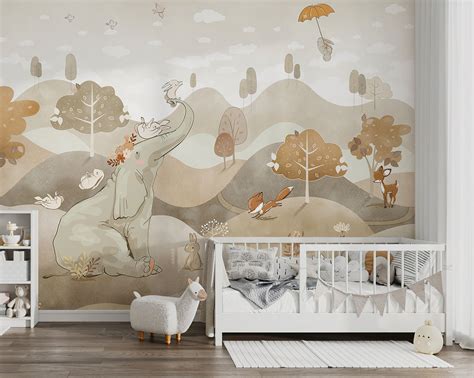 Carta da parati con animali per cameretta neonato