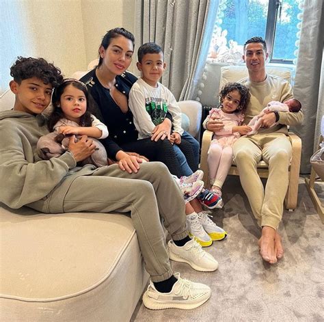 Cristiano Ronaldo con i suoi figli