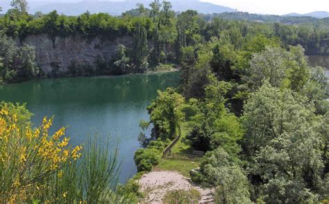 Una suggestiva veduta dei sentieri verdi della Valle del Lambro, teatro naturale della corsa
