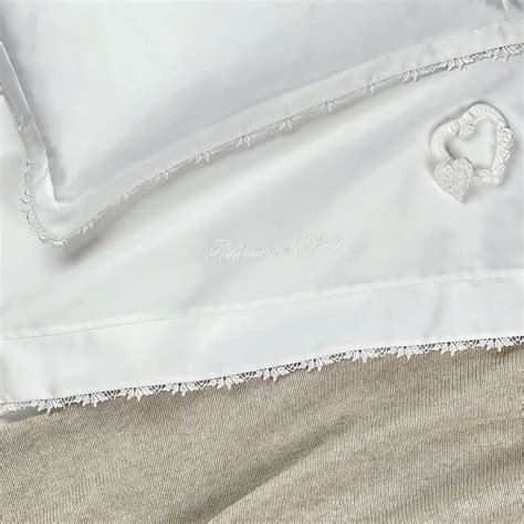 Dettagli ricamati Blumarine Baby
