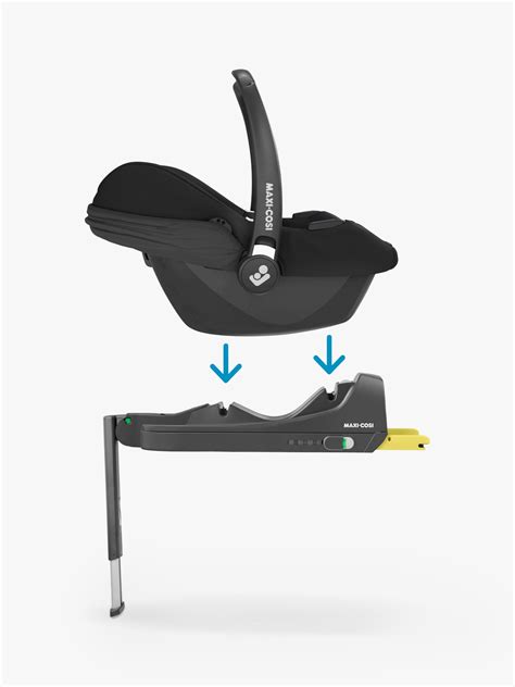 Base Isofix Maxi-Cosi CabrioFix i-Size installata nel sedile posteriore dell'auto