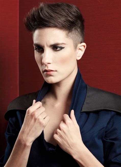 Illustrazione delle diverse opzioni di styling per la coupe à la garçonne