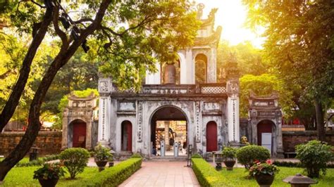 Veduta del Tempio della Letteratura ad Hanoi