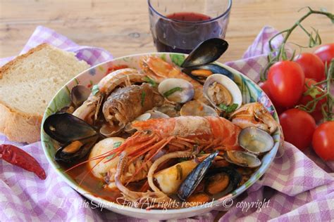 Piatto di brodetto sangiorgese con frutti di mare