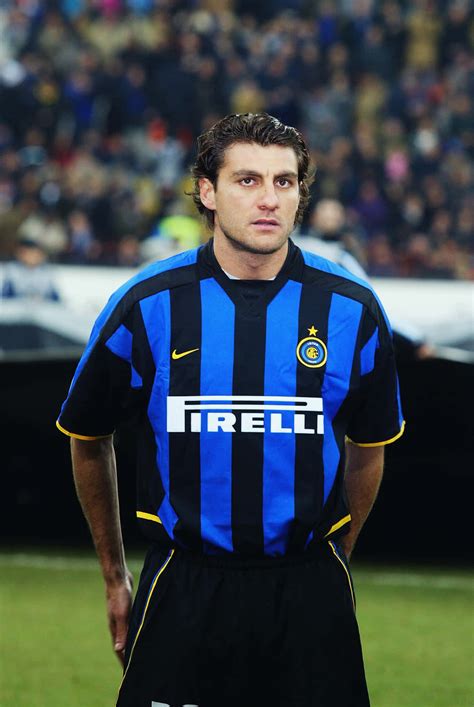 Christian Vieri nel suo ruolo di DJ