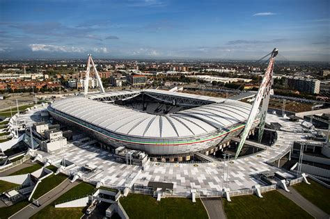 Juventus Stadium in costruzione