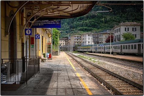 Stazione ferroviaria di Tirano