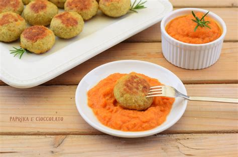 Piatto con purea di verdure per neonato