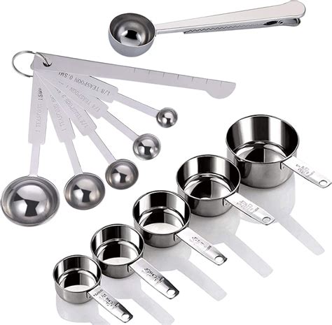 Bilancia da cucina e misurini