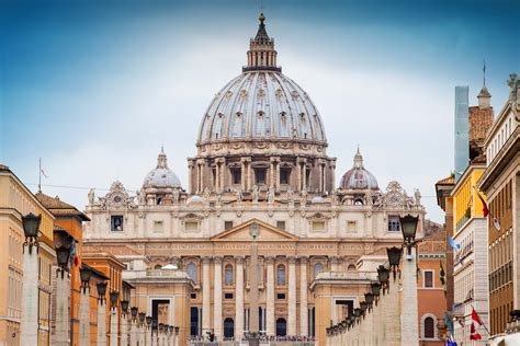 Architettura religiosa del Vaticano e scene cristiane