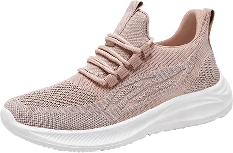 Scarpe da ginnastica comode e resistenti